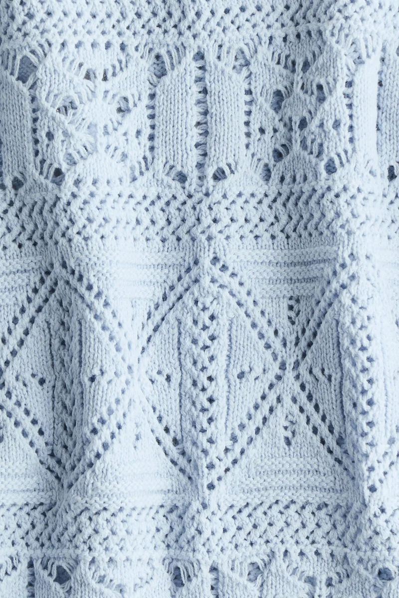 اتش اند ام بلوفر بتصميم يشبه الكروشيه